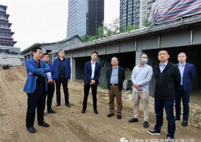 足球竞彩网
领导调研古西城文化园项目建设并慰问施工人员