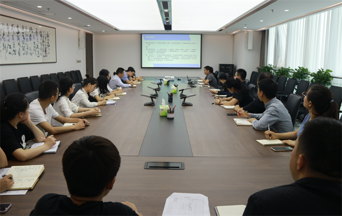 足球竞彩网
举行不良资产清收法律实务培训