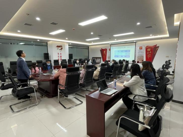 财信担保举办健康知识专题讲座