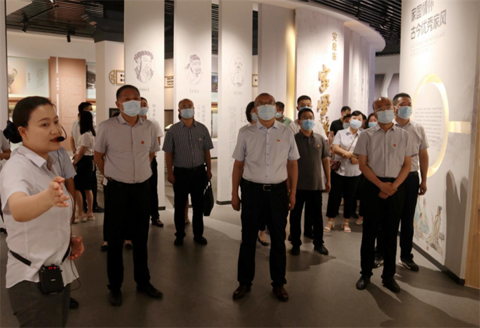 【要闻】着力补链延链强链 赋能园区高质量发展——财信担保公司赴汉滨区五里工业集中区开展主题党日活动